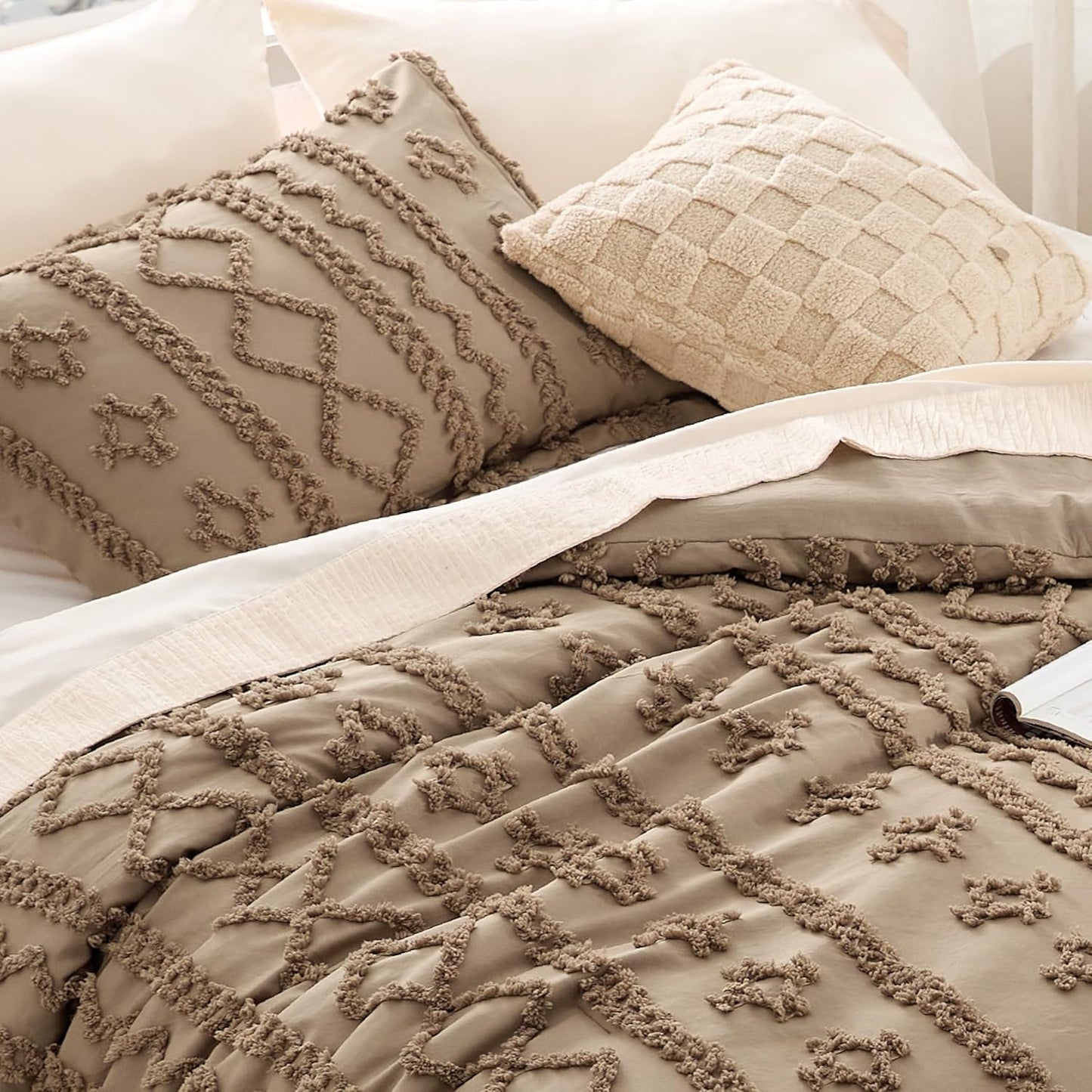 Tufted Boho Comforter Set Queen Size